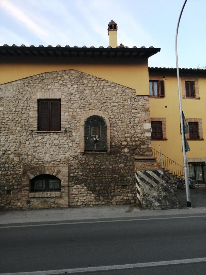 Sulle Orme Di Francesco Appartamento Blu Bastia Umbra Ngoại thất bức ảnh